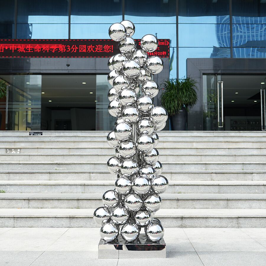 Mirror Ball Cluster Sculpture 4