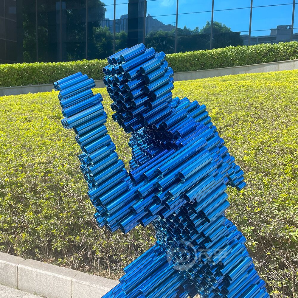 Creative contemporary art bule running man sculpture - Image 2
