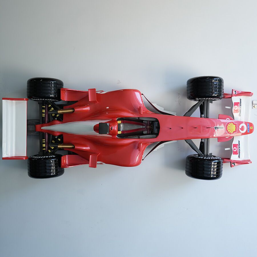 Racing car