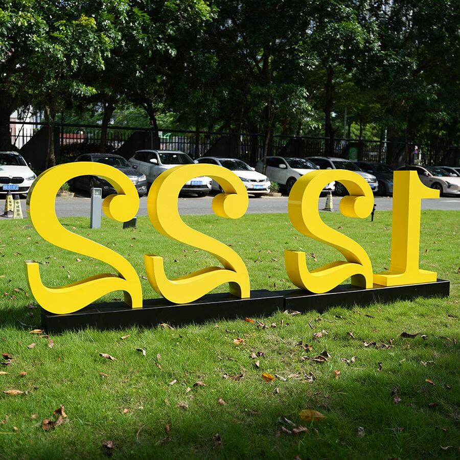Golden Stainless Steel Number Sculpture | Custom Large Number Art for Mall & Event Decoration - Image 4