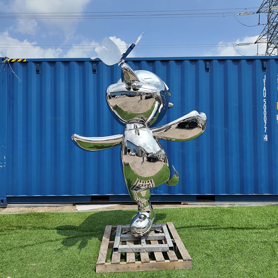 Mirror-Polished Stainless Steel Cartoon Sculpture for Urban Plaza & Commercial Landscape - Image 5