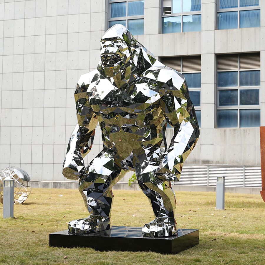 Metal King Kong Sculpture 5